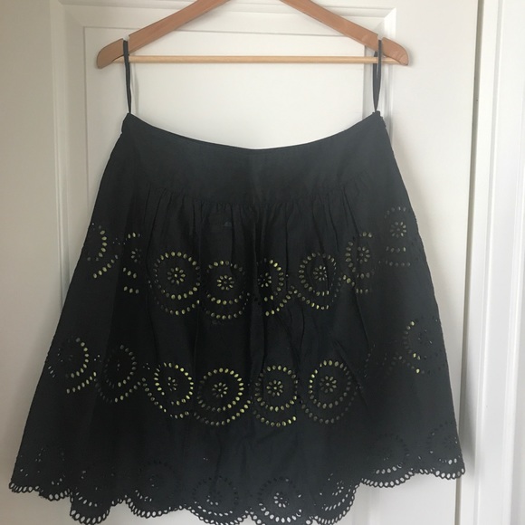 🛑SOLD🛑 Scalloped Ruffle Skirt - Picture 2 of 4